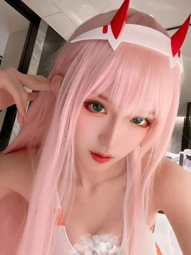 [神级COS]绝世容颜：Azami女神 21套极品COS！极品大合集[激萌无敌／童颜巨汝][多空／4GB／百度]
