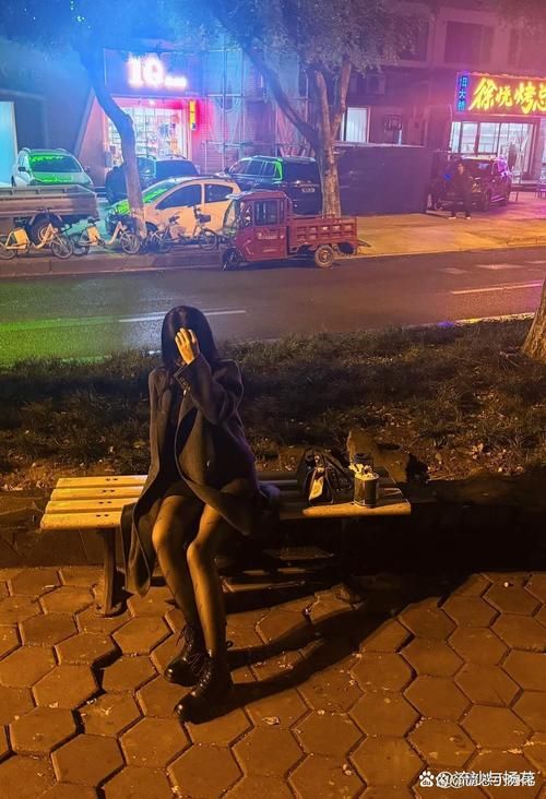 姐姐~在街道上被当成奴隶的我！+全CG [5G]