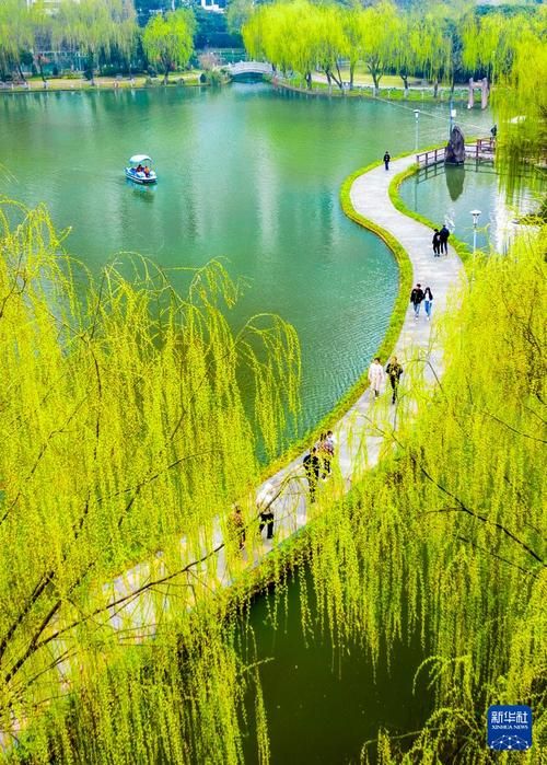 春光照片攝影：我要成為最騷的攝影師！V1.3【8.7G／ADV】