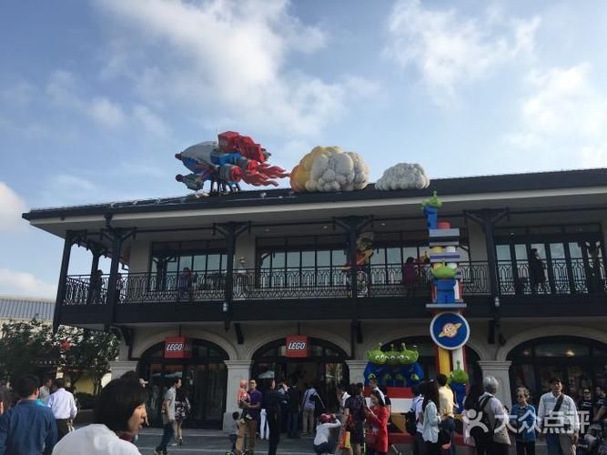 小镇狂想曲游戏介绍亮点是什么？(独特玩法与魅力解析)