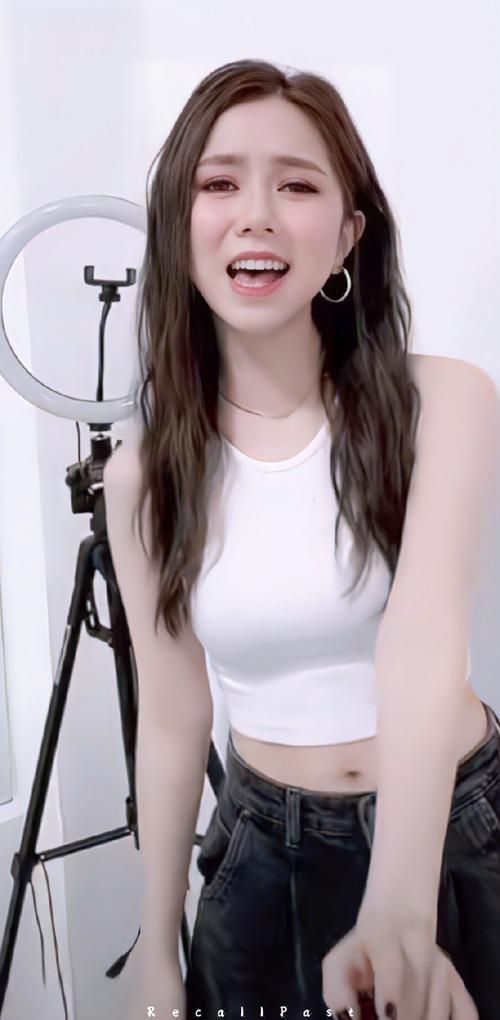 邓紫棋最新版本怎么下载？(免费获取方法一步到位)