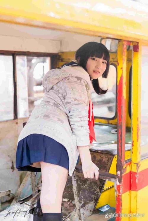 邻家女孩0.2在哪下载？认准官方网站渠道最安全