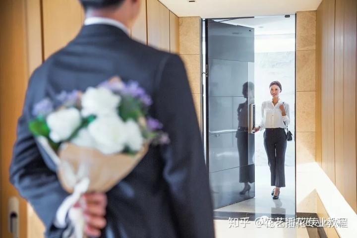 都市媚影汉化版该不该更新?三大理由告诉你值! 都市媚影汉化版该不该更新?三大理由告诉你值!