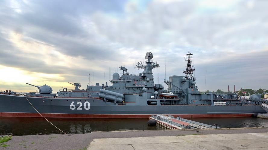 驱逐舰汉化版下载失败咋办？常见问题解答一网打尽！