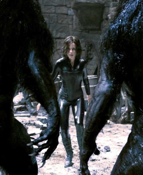 黑夜恐怖症2官网怎么进入？(最新下载步骤超简单)